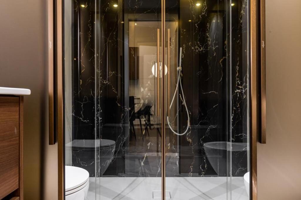 Dali Duomo Golden House Apartment Milano Exterior foto
