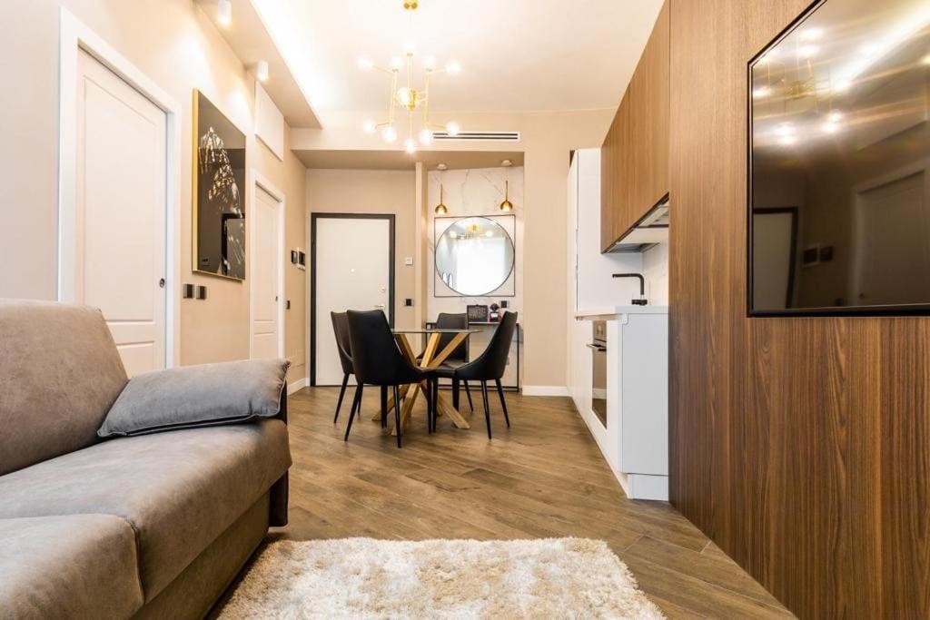 Dali Duomo Golden House Apartment Milano Exterior foto