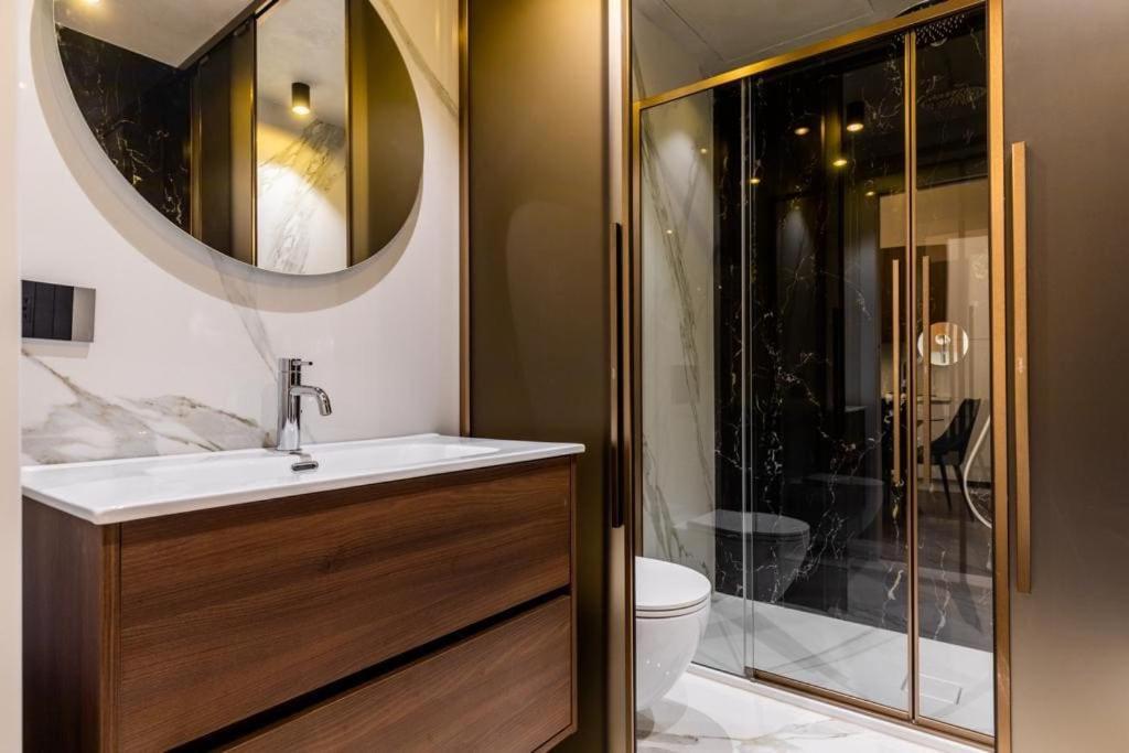 Dali Duomo Golden House Apartment Milano Exterior foto