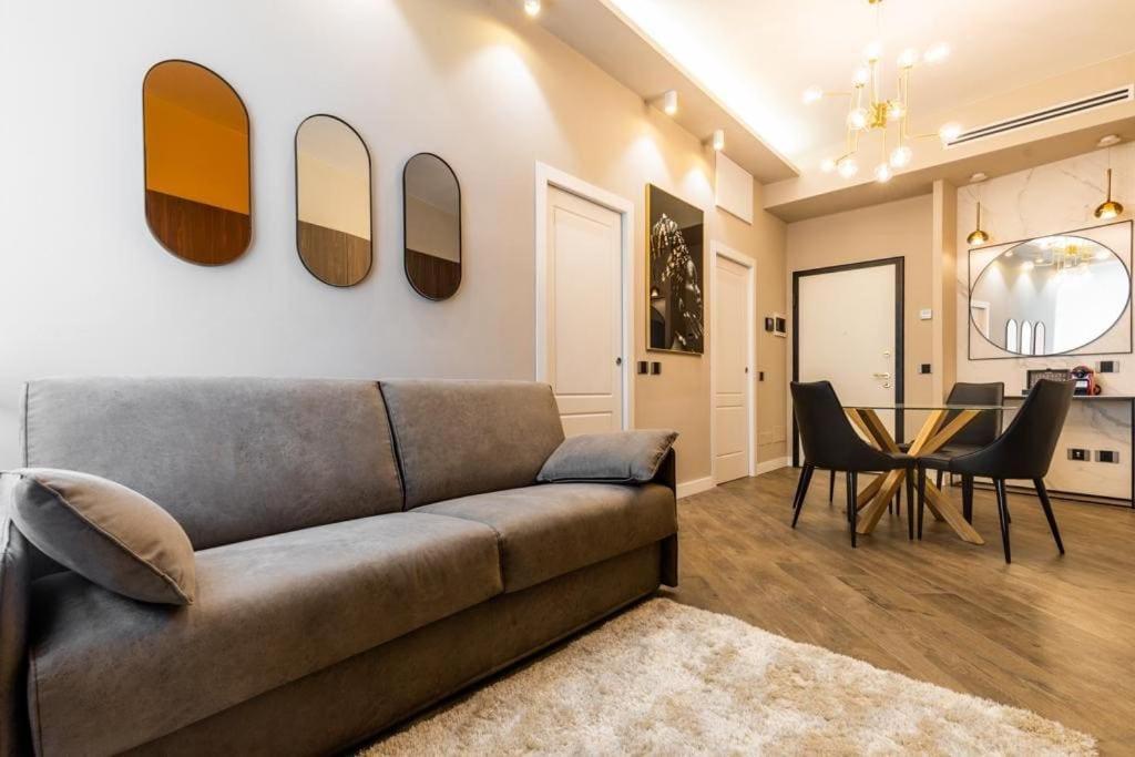 Dali Duomo Golden House Apartment Milano Exterior foto